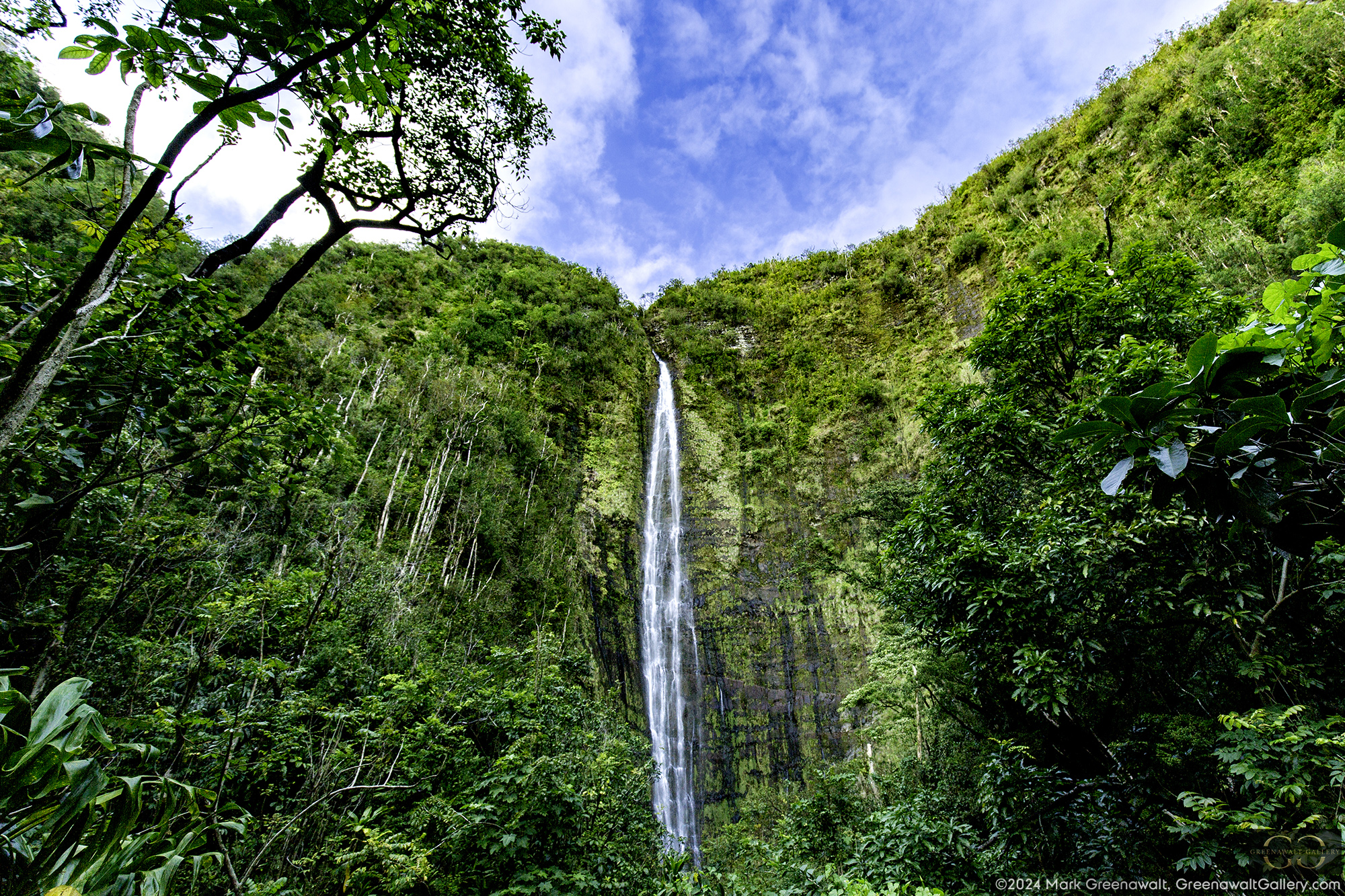 Waimoku Falls HawaiiFeatured Image