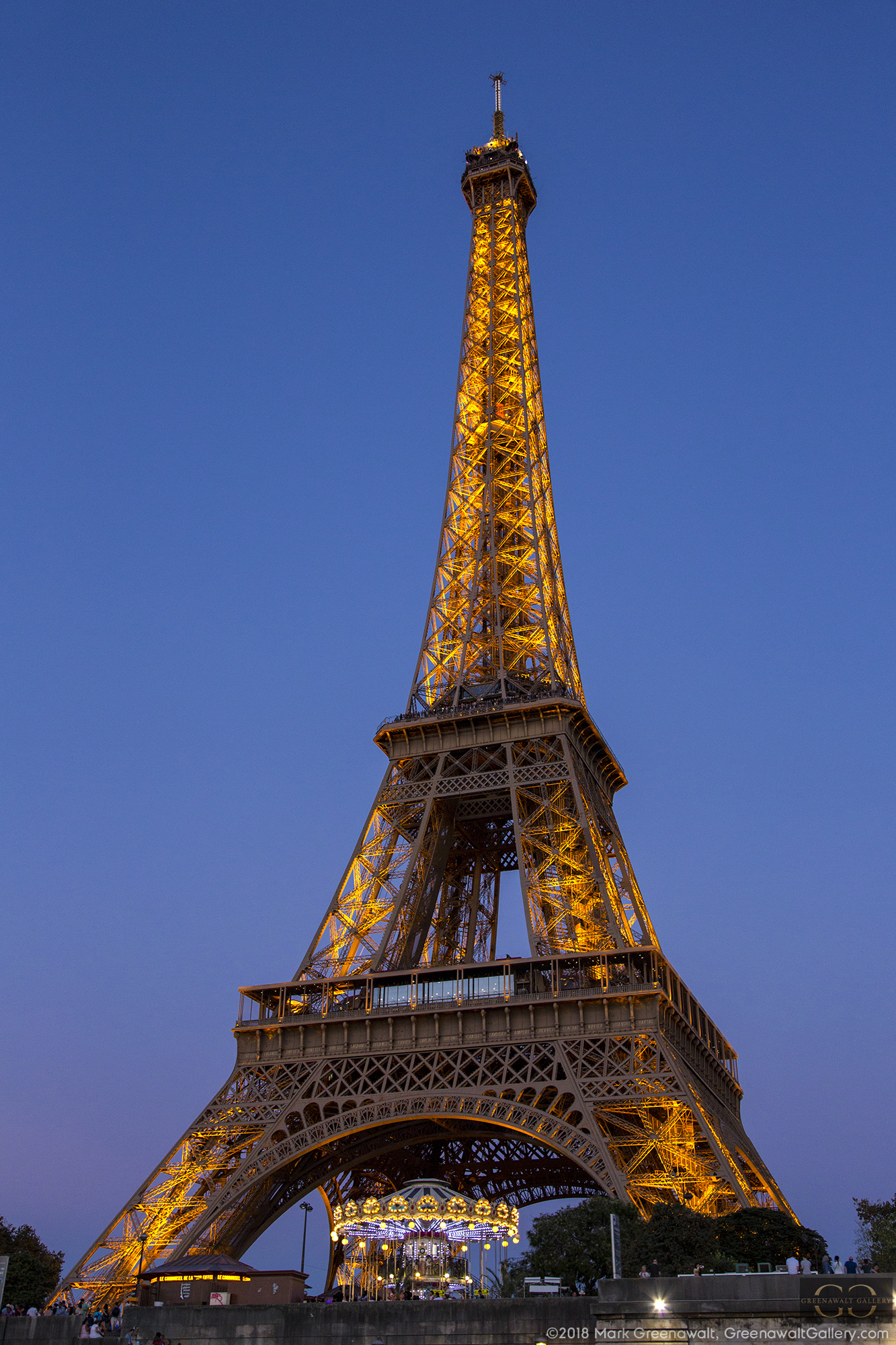Right Place, Right Time – The Eiffel TowerFeatured Image