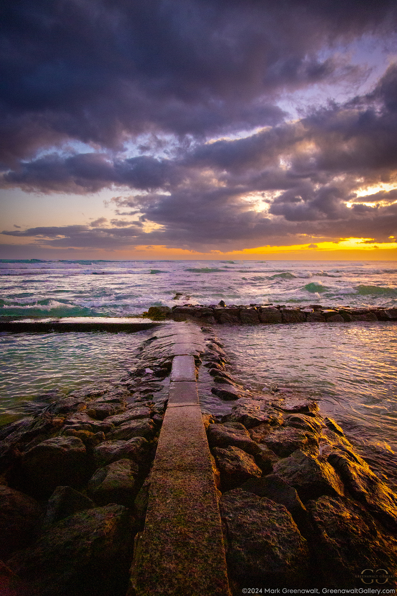 Sunset Breakers in WaikikiFeatured Image